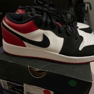 Air Jordan 1 Low Black Toe (GS) - Youth Size